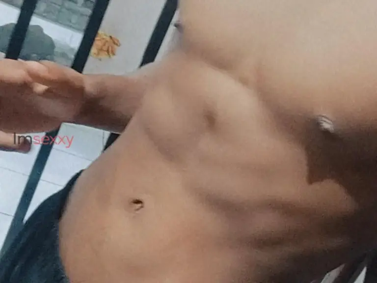 Kevin — 22 anos — Homem Alta — em Mauá